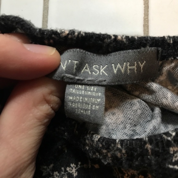 Floral off-the-shoulder top - Picture 5 of 6